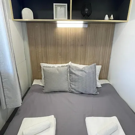 Kamp Bunar Mobile Home, 50m From The Sea In Na Moru Sveti Petar (Zadar)