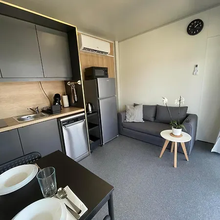 Bunar Mobile Home, 50m From The Sea In Na Moru Kamp Sveti Petar (Zadar)